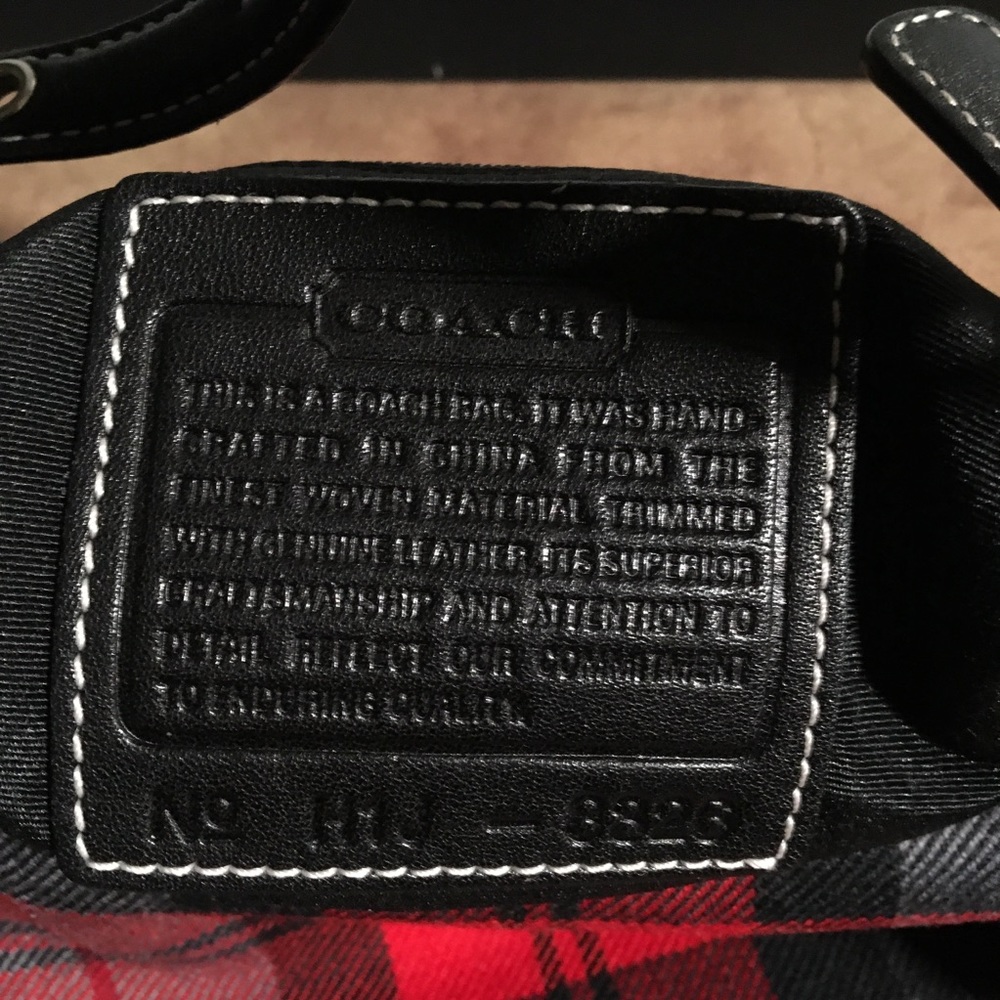 COACH PRE-LOVED VINTAGE AUTHENTIC MINI TARTAN RED WOOL & LEATHER SHOULDER BAG - Picture 12 of 13